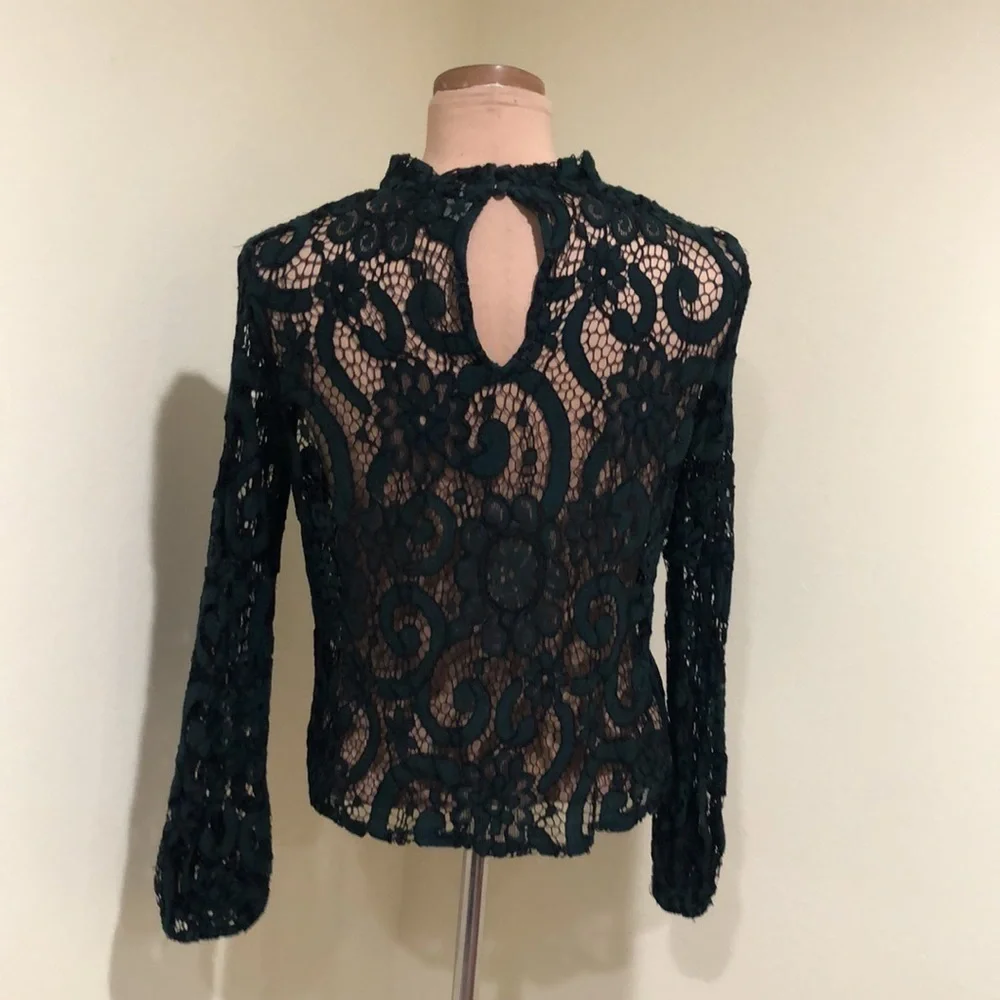 Anthropologie Sundays in Brooklyn Blouse Size Small Green Floral Lace